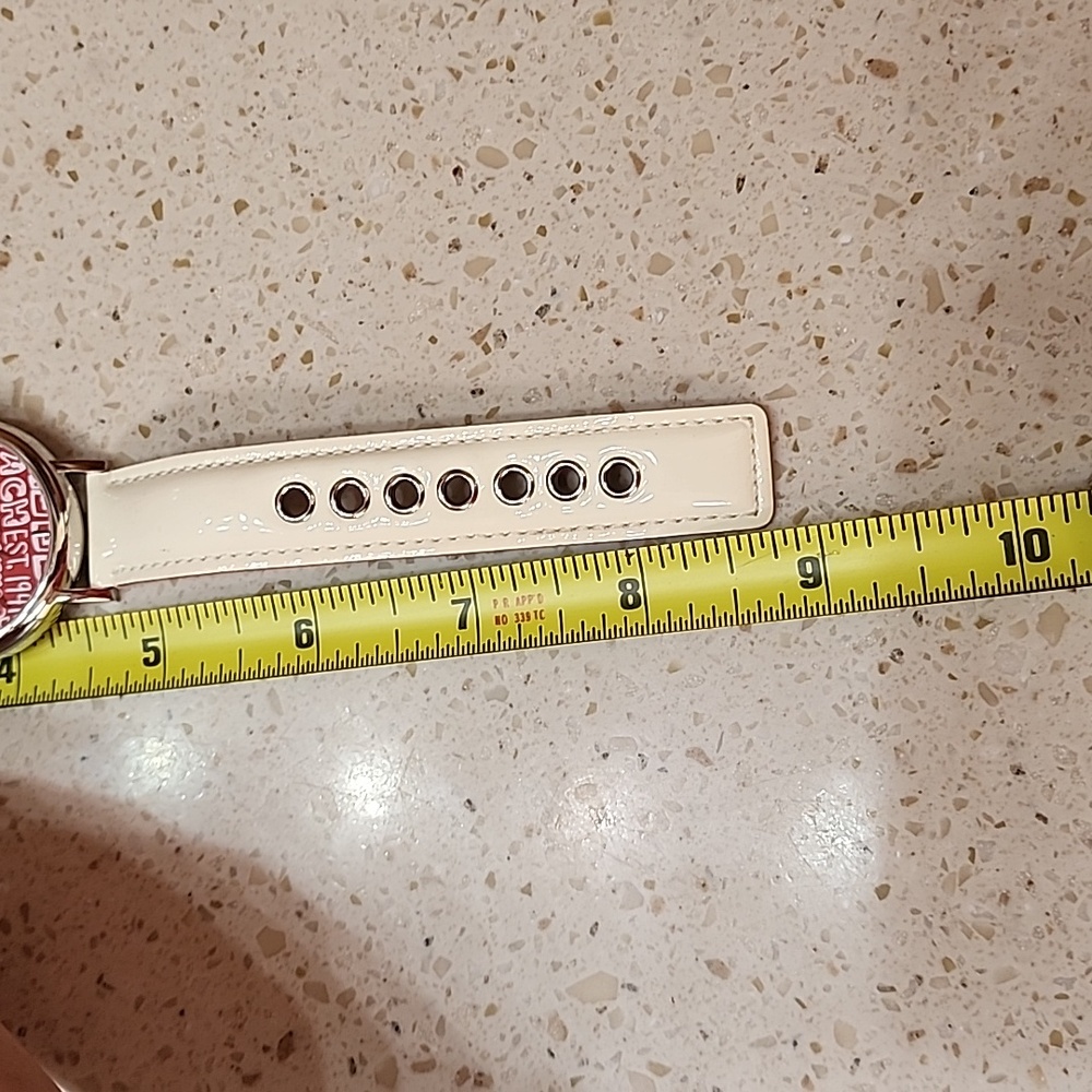 Coach watch - Picture 5 of 5